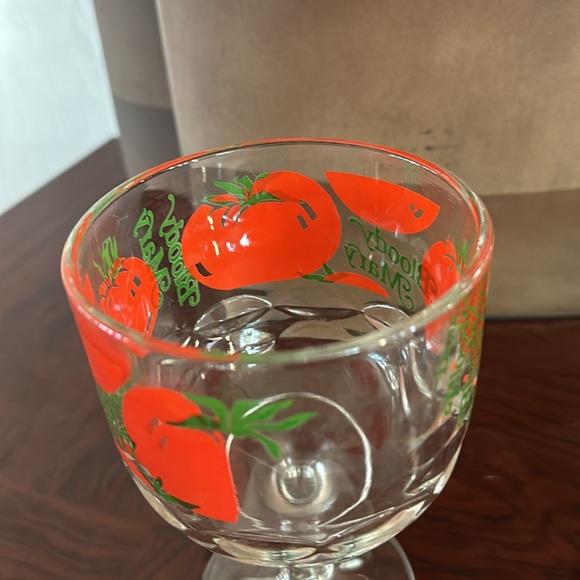 *Vintage* Bloody Mary 16 Ounce Goblet Pedestal Glass - Picture 13 of 13